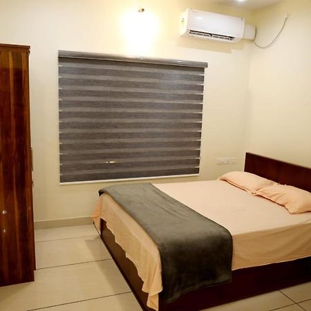Clover Home Tiruvalla Luaran gambar