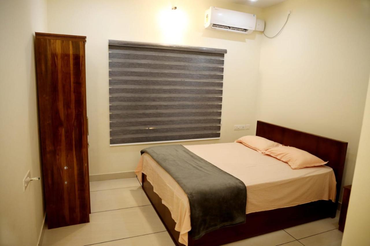 Clover Home Tiruvalla Luaran gambar